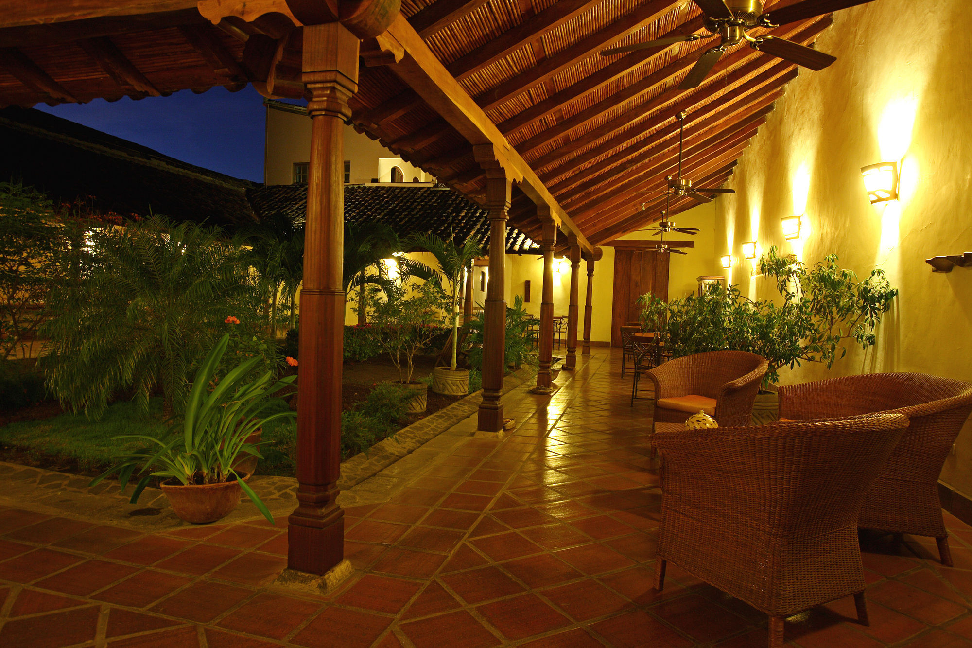 Hotel Patio Del Malinche Гранада Экстерьер фото