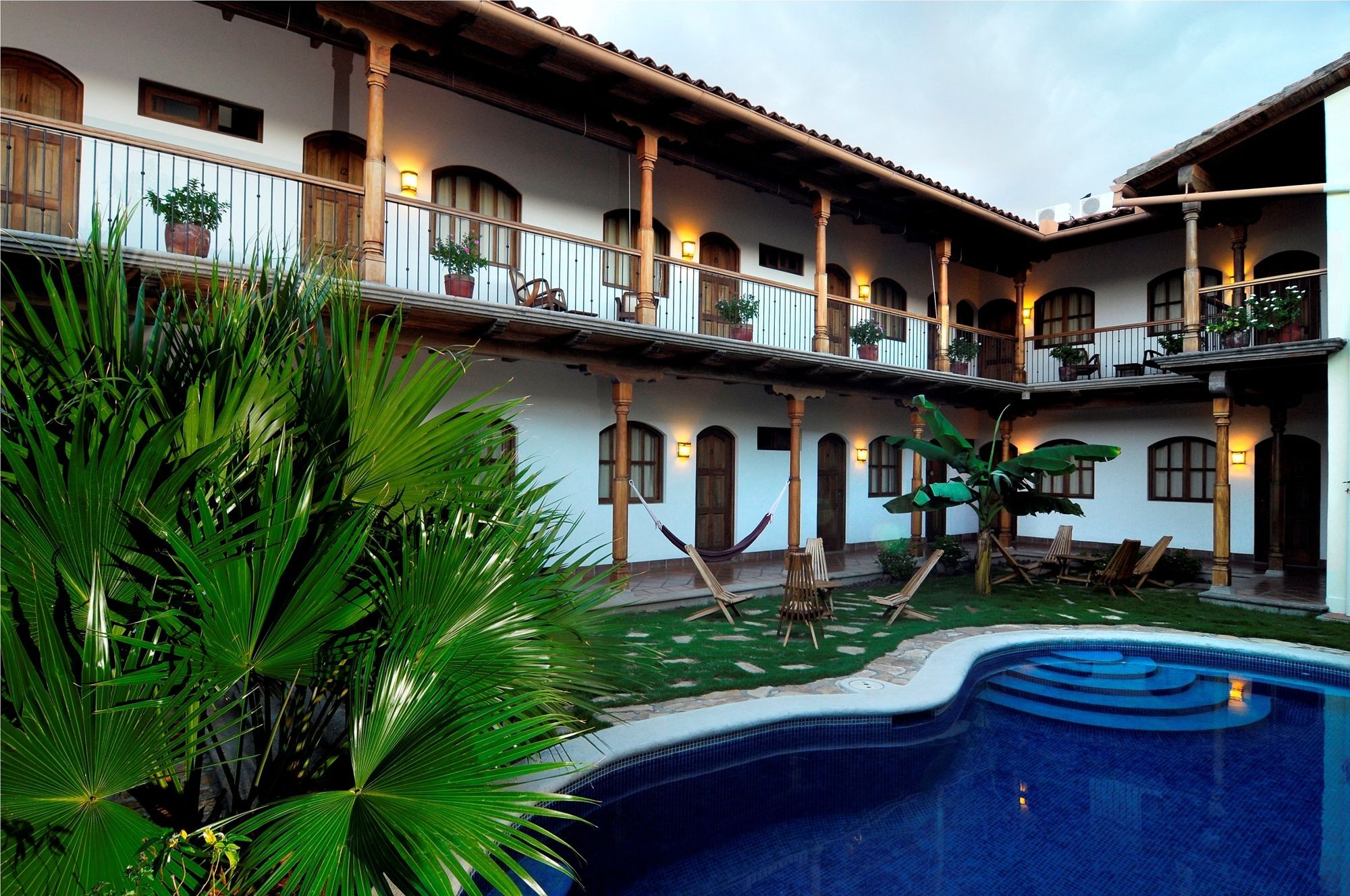Hotel Patio Del Malinche Гранада Экстерьер фото
